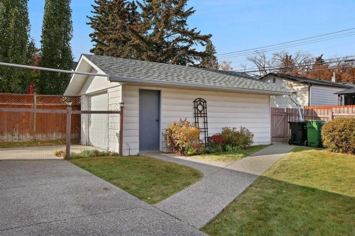 10 Glamorgan Drive Sw, Calgary, AB - Outdoor