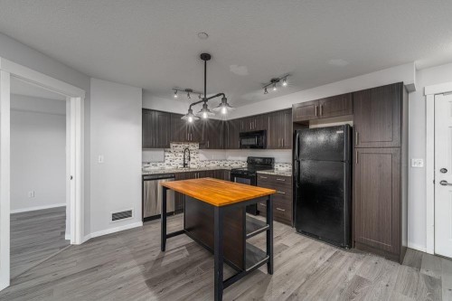 4106-99 Copperstone Park Se, Calgary, AB - Indoor Photo Showing Kitchen
