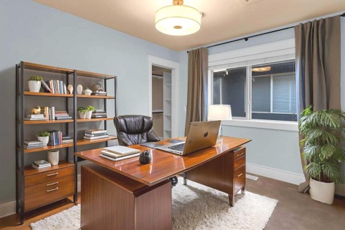 2046 49 Avenue Sw, Calgary, AB - Indoor Photo Showing Office