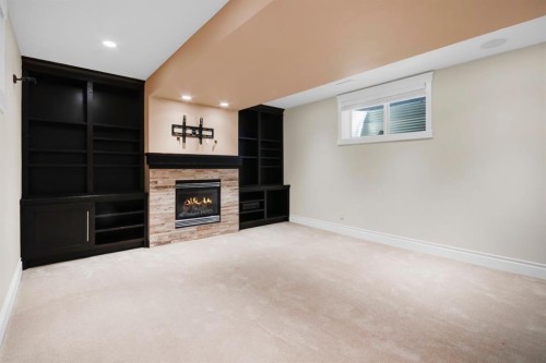 2046 49 Avenue Sw, Calgary, AB - Indoor With Fireplace