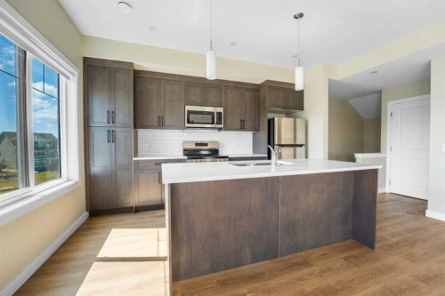 372 Canals Crossing Sw, Airdrie, AB - Indoor Photo Showing Kitchen