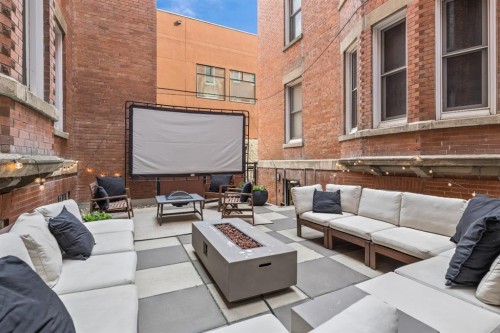 201-804 18 Avenue Sw, Calgary, AB - Outdoor With Exterior