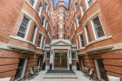 201-804 18 Avenue Sw, Calgary, AB - Outdoor