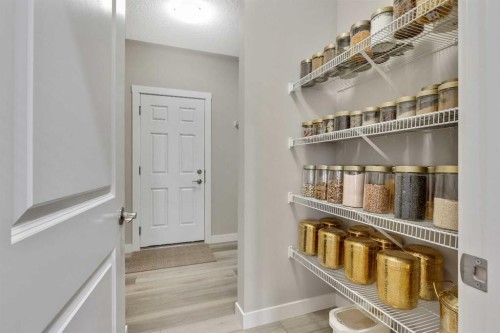 216 Creekstone Row Sw, Calgary, AB - Indoor