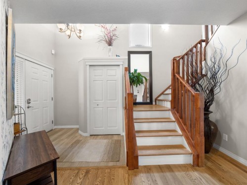 97 Evansbrooke Way Nw, Calgary, AB - Indoor Photo Showing Other Room