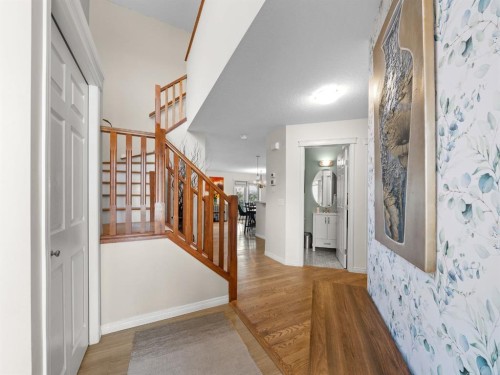 97 Evansbrooke Way Nw, Calgary, AB - Indoor Photo Showing Other Room