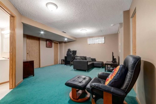 168 Mt Apex Green Se, Calgary, AB - Indoor Photo Showing Other Room