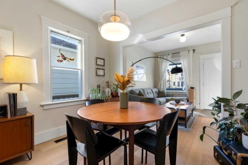 317 18 Avenue Nw, Calgary, AB - Indoor Photo Showing Dining Room
