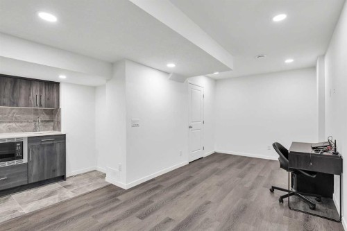 52 Edith Gate Nw, Calgary, AB - Indoor