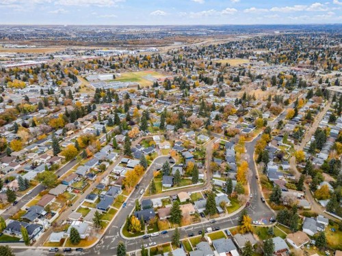 100 Fairview Drive Se, Calgary, AB - Outdoor With View