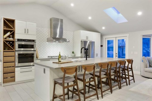 3224 Conrad Drive Nw, Calgary, AB - Indoor Photo Showing Kitchen With Upgraded Kitchen
