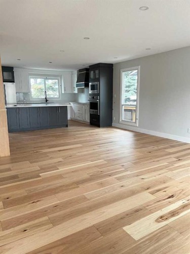 39 Whitlock Close Ne, Calgary, AB - Indoor Photo Showing Kitchen