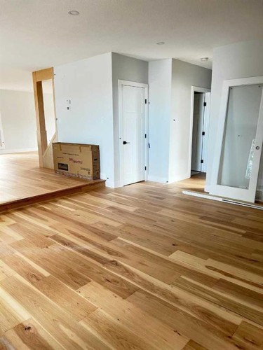 39 Whitlock Close Ne, Calgary, AB - Indoor Photo Showing Other Room