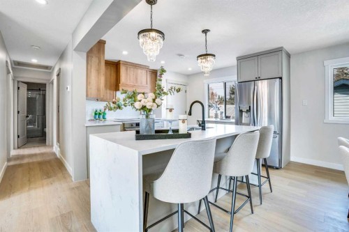 146 Springwood Drive Sw, Calgary, AB - Indoor