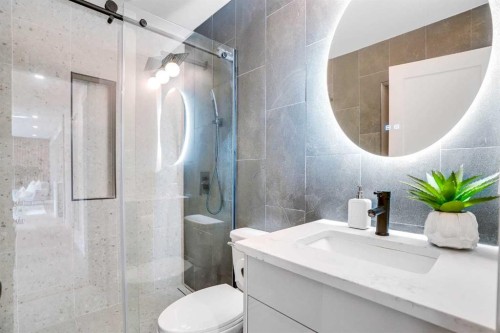 146 Springwood Drive Sw, Calgary, AB - Indoor Photo Showing Bathroom