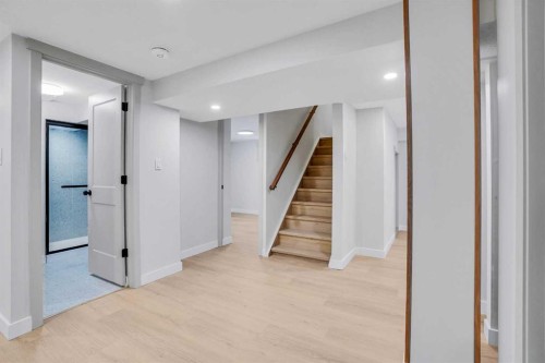 146 Springwood Drive Sw, Calgary, AB - Indoor Photo Showing Other Room