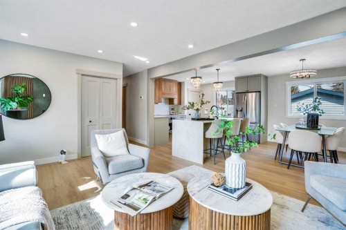 146 Springwood Drive Sw, Calgary, AB - Indoor Photo Showing Living Room