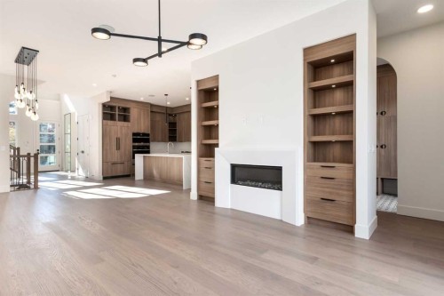 716 18 Avenue Nw, Calgary, AB - Indoor