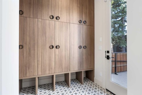 716 18 Avenue Nw, Calgary, AB - Indoor Photo Showing Other Room