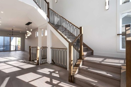 716 18 Avenue Nw, Calgary, AB - Indoor Photo Showing Other Room