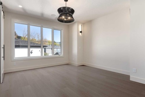 716 18 Avenue Nw, Calgary, AB - Indoor Photo Showing Other Room