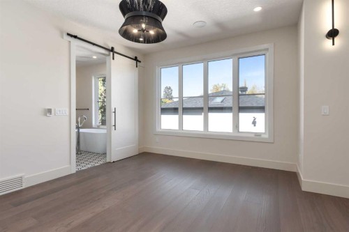 716 18 Avenue Nw, Calgary, AB - Indoor Photo Showing Other Room