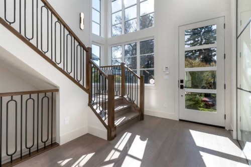 716 18 Avenue Nw, Calgary, AB - Indoor Photo Showing Other Room