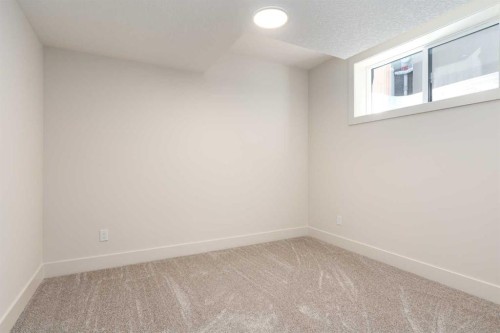 716 18 Avenue Nw, Calgary, AB - Indoor Photo Showing Other Room
