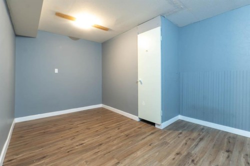 136 Martindale Drive, Calgary, AB - Indoor Photo Showing Other Room