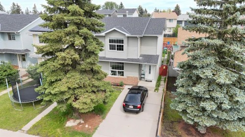 136 Martindale Drive, Calgary, AB - Outdoor