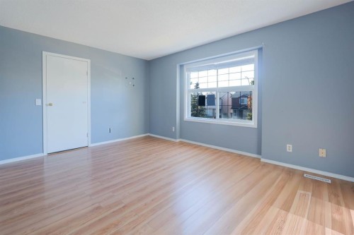 136 Martindale Drive, Calgary, AB - Indoor Photo Showing Other Room