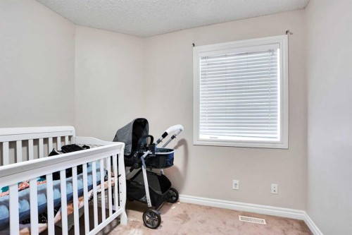 3 Saddleland Crescent Ne, Calgary, AB - Indoor Photo Showing Bedroom