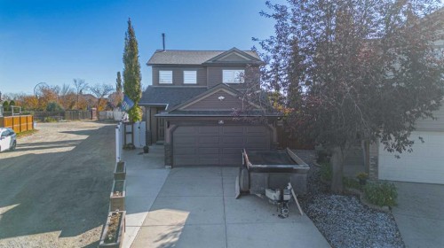 148 Covepark Close Ne, Calgary, AB - Outdoor