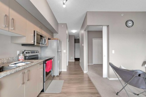 1609-4641 128 Avenue Ne, Calgary, AB - Indoor Photo Showing Kitchen
