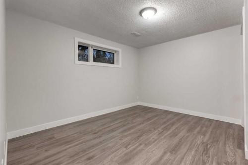 1452 Lake Sylvan Drive Se, Calgary, AB - Indoor Photo Showing Other Room