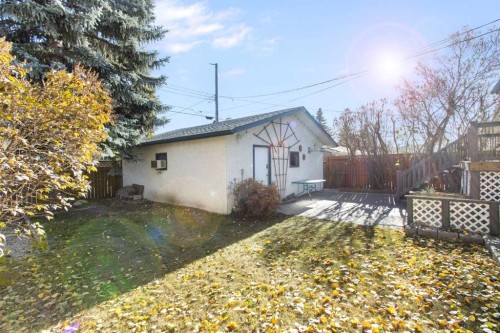 1452 Lake Sylvan Drive Se, Calgary, AB - Outdoor