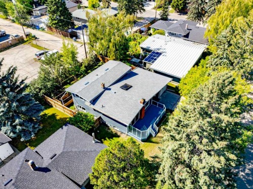 911 80 Avenue Sw, Calgary, AB - Outdoor