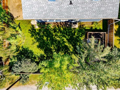 911 80 Avenue Sw, Calgary, AB - Outdoor