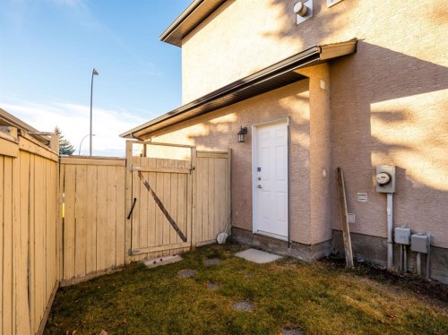 38 Simcoe Crescent Sw, Calgary, AB - Outdoor With Exterior