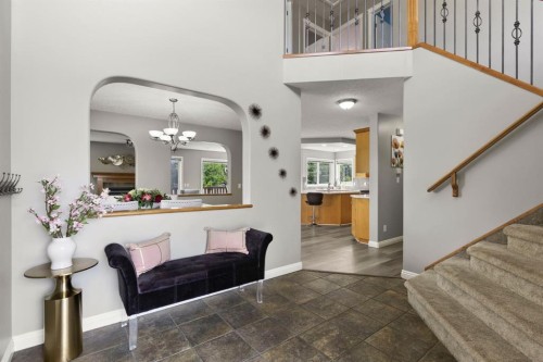 38 Simcoe Crescent Sw, Calgary, AB - Indoor Photo Showing Other Room