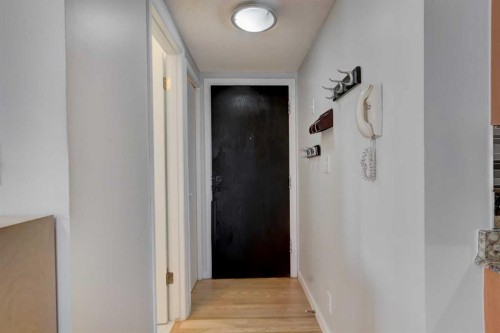 3-1921 5 Street Sw, Calgary, AB - Indoor Photo Showing Other Room