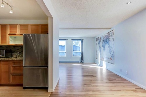 3-1921 5 Street Sw, Calgary, AB - Indoor Photo Showing Kitchen