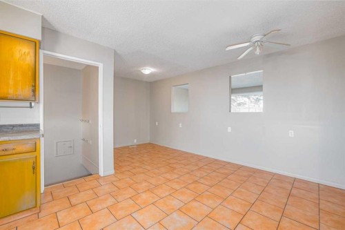 99 Mardale Crescent Ne, Calgary, AB - Indoor Photo Showing Other Room