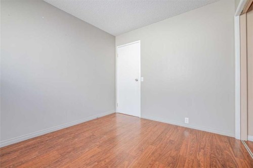 99 Mardale Crescent Ne, Calgary, AB - Indoor Photo Showing Other Room