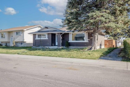 99 Mardale Crescent Ne, Calgary, AB - Outdoor With Facade