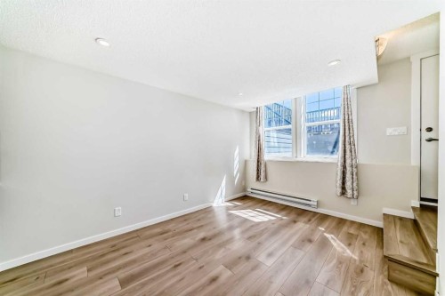 109 Cranbrook Square Se, Calgary, AB - Indoor Photo Showing Other Room
