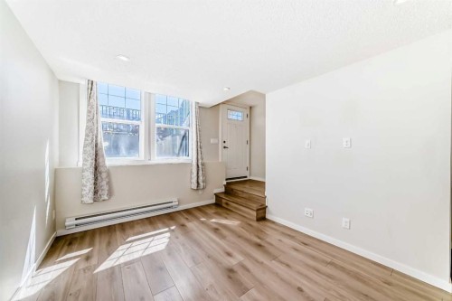 109 Cranbrook Square Se, Calgary, AB - Indoor Photo Showing Other Room