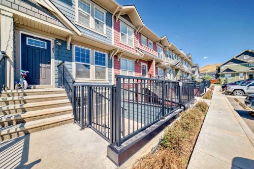 109 Cranbrook Square Se, Calgary, AB - Outdoor