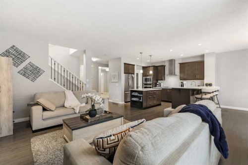 154 Masters Point Se, Calgary, AB - Indoor Photo Showing Living Room