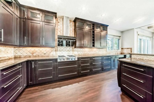 38 Aspen Meadows Park Sw, Calgary, AB - Indoor Photo Showing Kitchen With Upgraded Kitchen